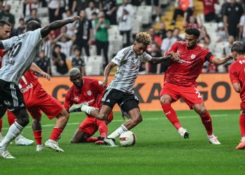 Beşiktaş galibiyeti 90+4’te kaçırdı