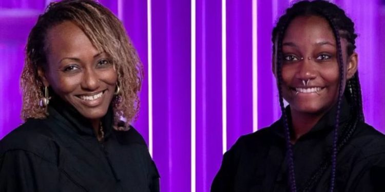 Bir ilk: Anne-kız uzaya gidiyor