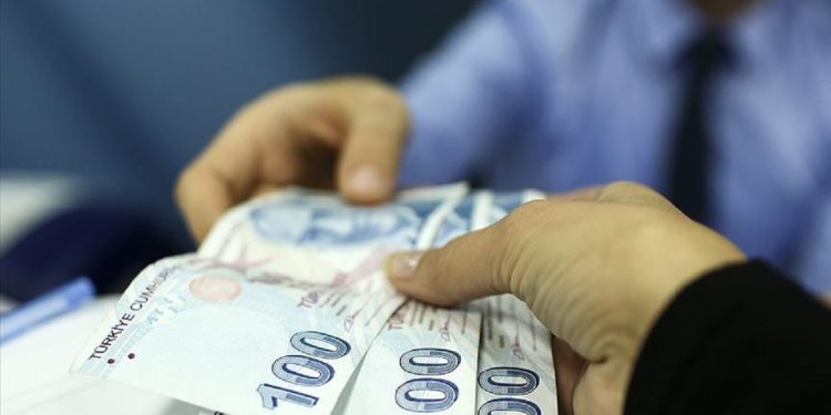 Depremden etkilenen esnafın kredi borçları 6 ay daha ertelenecek