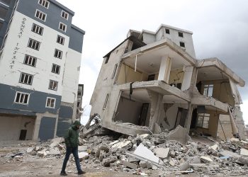 EMEP’ten 6. ayında deprem raporu: Nefes almak ölümle eş