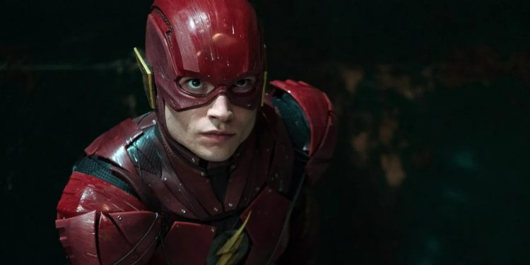 Ezra Miller başrollü ‘The Flash’, yapımcı şirketi 100 milyon dolar zarara uğrattı
