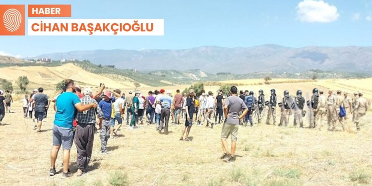 Hatay’da acele kamulaştırmaya direnen köylülere şiddet: ‘Ölürseniz zayiat olursunuz’