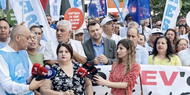 Kamu emekçileri iş bıraktı: ‘Gelinen yerde dağ fare doğurmuştur’