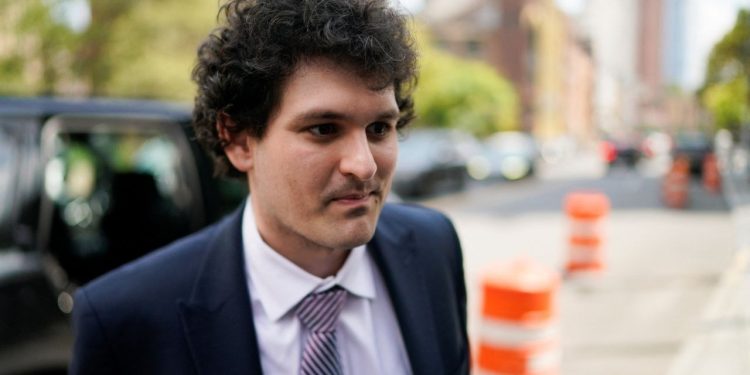 Kefaleti iptal edilen FTX’in kurucusu Bankman-Fried tutuklandı