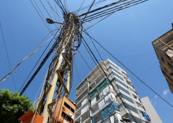 Lübnan’da elektrik krizi: Santralleri bütçe sıkıntısı yüzünden durdu