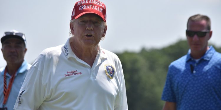 Twitter’a Trump cezası