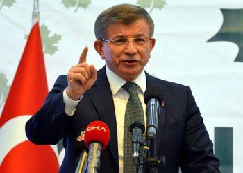Davutoğlu: Özgürlüklerle ilgili konu gelirse iktidara desteğimiz açıktır
