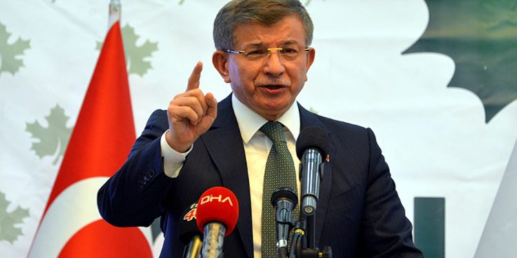 Davutoğlu: Özgürlüklerle ilgili konu gelirse iktidara desteğimiz açıktır