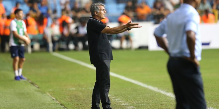 Şenol Güneş 4-2’yi yorumladı: Üzgün ve kızgınım, utanç verici