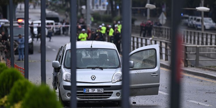 Adalet Bakanı Tunç’tan bombalı saldırı hakkında açıklama: Soruşturma başlatıldı