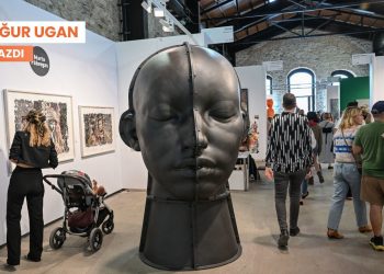 Comptenporary: Su altında bir fuar…