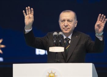 Erdoğan, AK Parti kongresinde: Altılı Masa’dan parlamentoda kimse var mı?