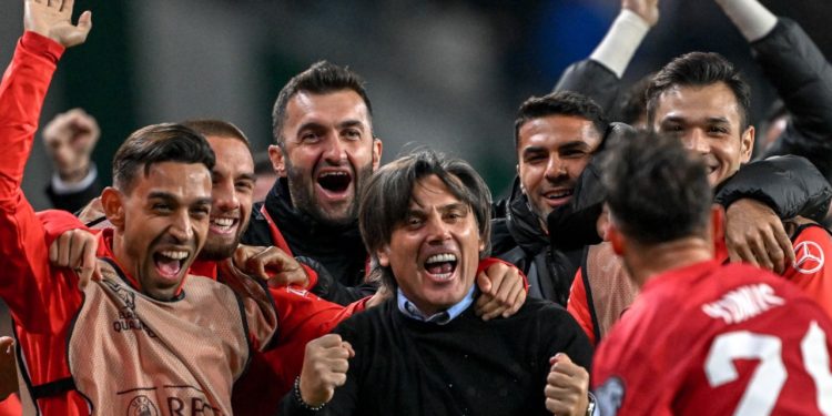 Montella tarihe geçti: Gurur duyuyorum