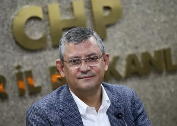 Özgür Özel: İstanbul’u kazanırsak değişim kesin, kaybedersek yarış dengede