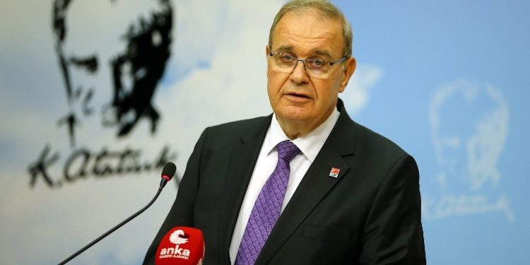 Öztrak: Sarayın sıkıştığında terör kartına nasıl sarıldığı hala milletimizin hafızalarında