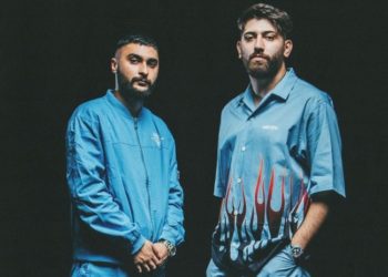 Rapçiler Canbay ve Wolker, konsere giderken kaza yaptı