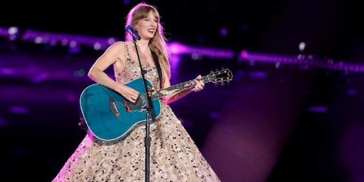 Taylor Swift’in turne filmi ön bilet satışlarında 100 milyon doları aştı