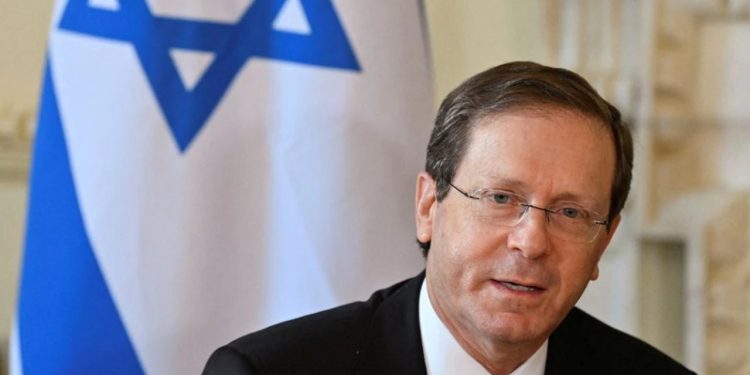 Herzog, Gazze’deki insani krizde İsrail’in sorumluluğunu reddetti: ‘Bizimle hiçbir ilgisi yok’