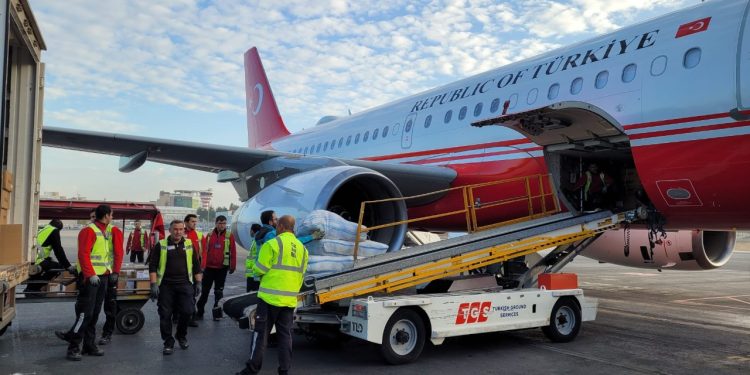 Türkiye’den Gazze’ye yardım uçağı yola çıktı: Sağlık ekibi tespit yapacak