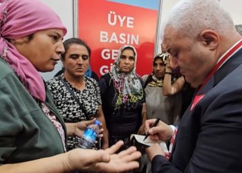 Agrobay işçisi Tuncay Özkan’a seslendi: Nikah şahidiydi, takısını geri alsın