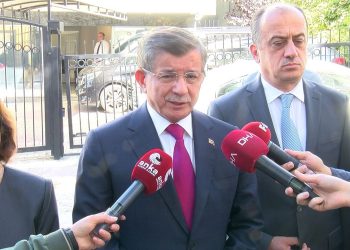 Davutoğlu: Erdoğan’dan görüşme talep edeceğim