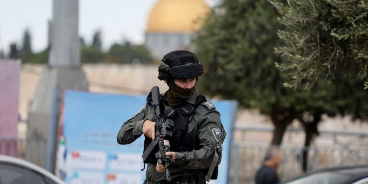İsrail ‘sivil güvenlik timleri’ kurdu: 40 bin silah dağıtılacak