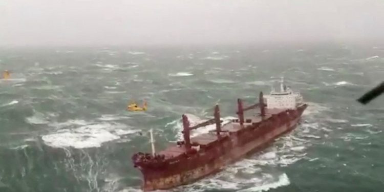 Kuzey Denizi’nde iki gemi çarpıştı: Kayıplar var