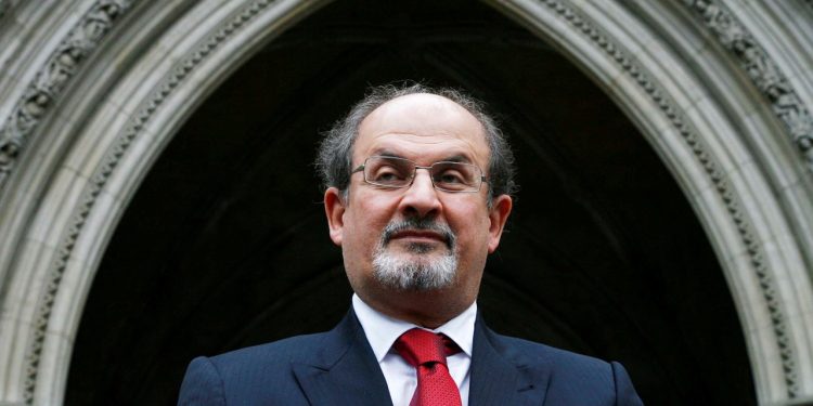 Salman Rüşdi: Korkunun hayatıma hükmetmesine izin vermiyorum