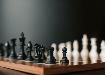 Satranç oyuncusu hamile diye milli takımdan çıkarıldı